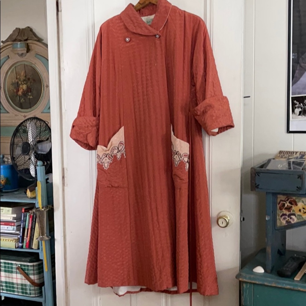 Vintage boudoir robe